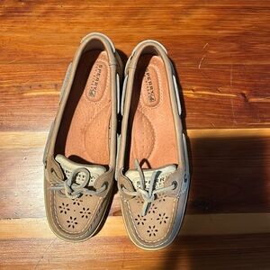 EUC Sperry Flower Cut Out Top-Sider Size 5